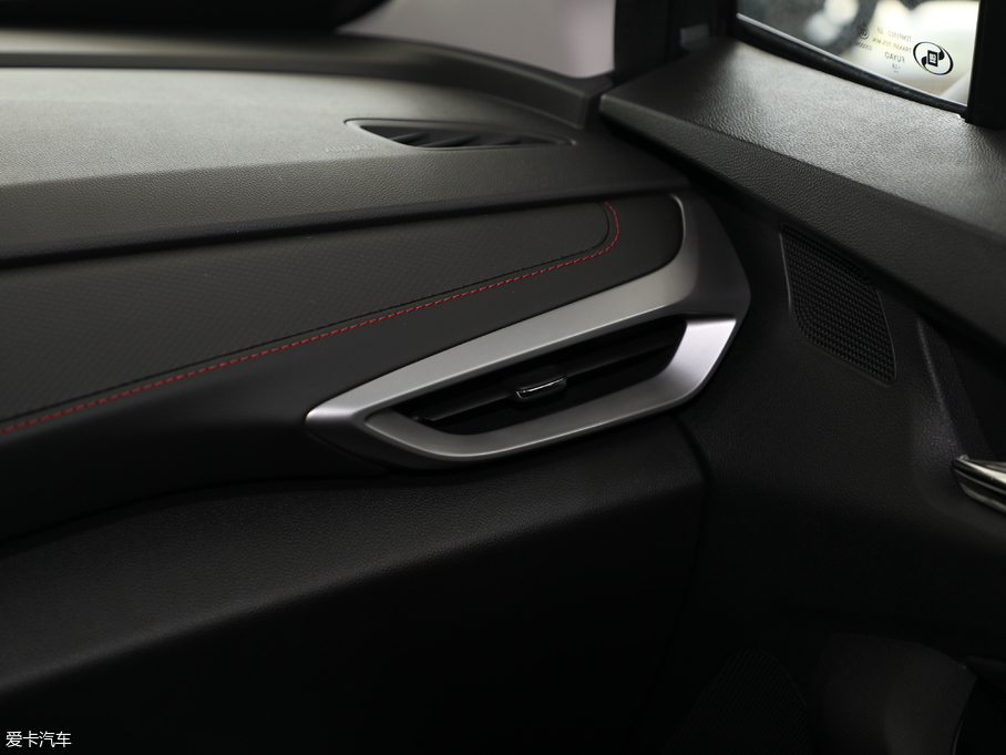 2018�����m�� Redline 530T �Ԅ�ҫ���� 5+2�� ��V