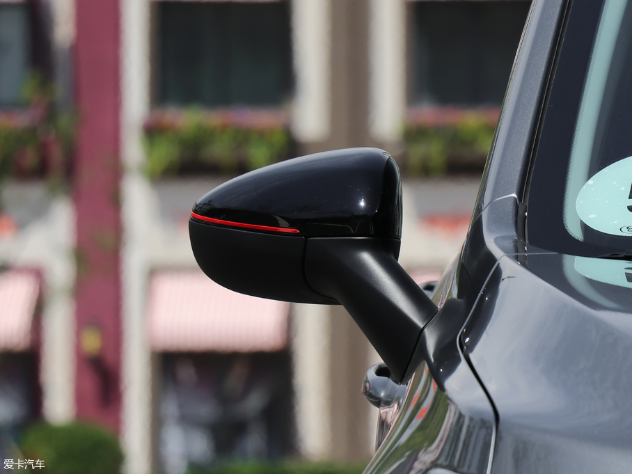 2018�����m�� Redline 530T �Ԅ�ҫ���� 5+2�� ��V