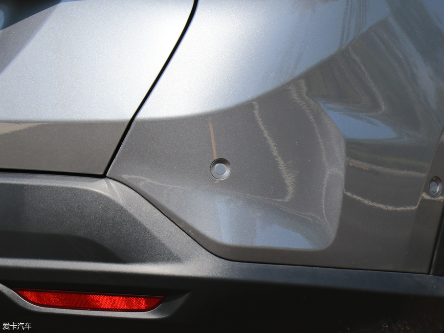 2018�����m�� Redline 530T �Ԅ�ҫ���� 5+2�� ��V