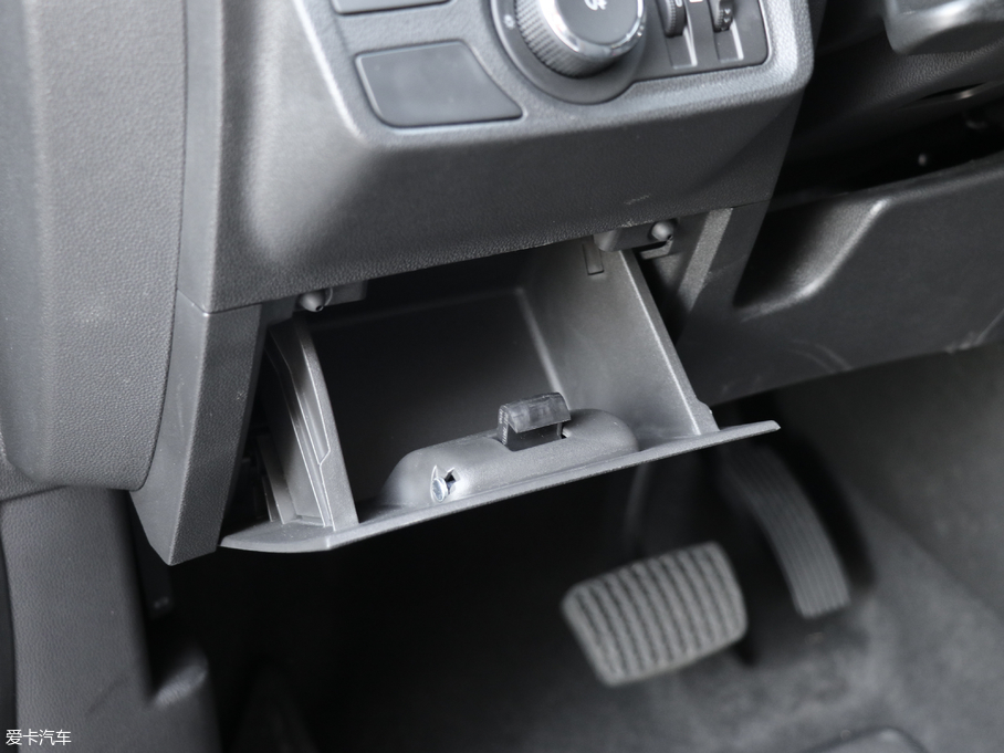 2018�����m�� Redline 530T �Ԅ�(d��ng)ҫ���� 5+2�� ��V