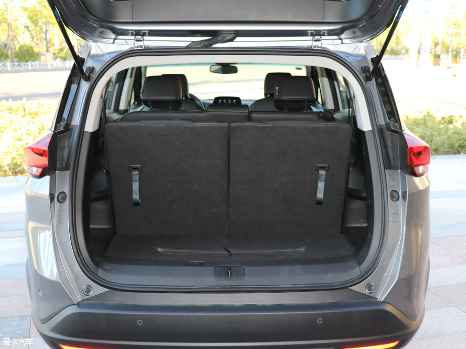 2018�����m�� Redline 530T �Ԅ�ҫ���� 5+2�� ��V