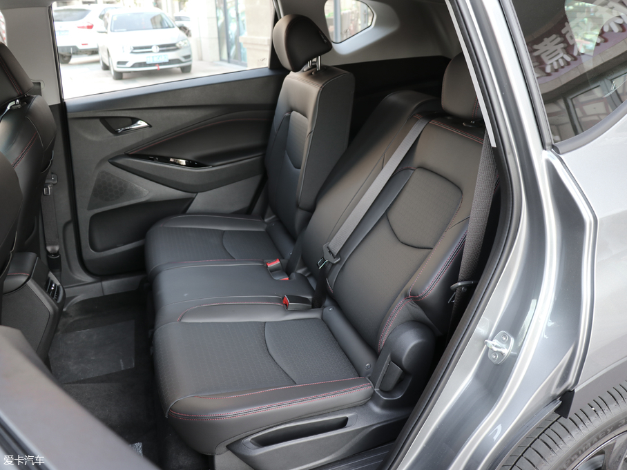 2018�����m�� Redline 530T �Ԅ�ҫ���� 5+2�� ��V