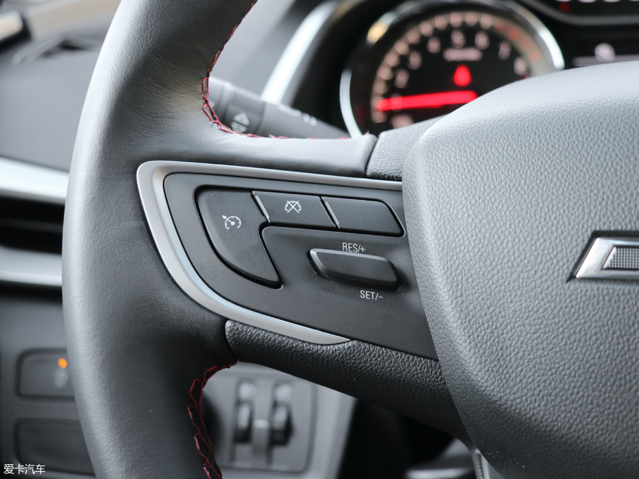 2018�����m�� Redline 530T �Ԅ�ҫ���� 5+2�� ��V