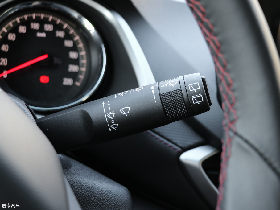 2018�����m�� Redline 530T �Ԅ�(d��ng)ҫ���� 5+2�� ��(gu��)V