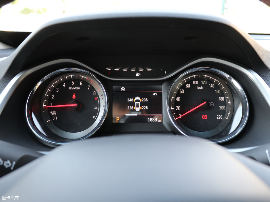 2018�����m�� Redline 530T �Ԅ�ҫ���� 5+2�� ��V