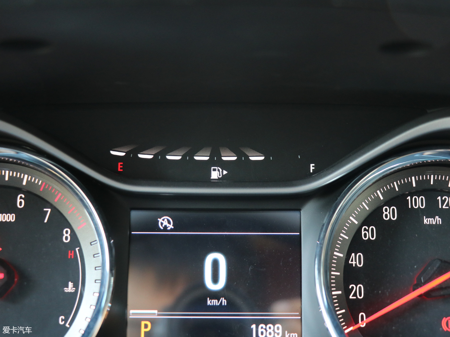 2018�����m�� Redline 530T �Ԅ�ҫ���� 5+2�� ��V