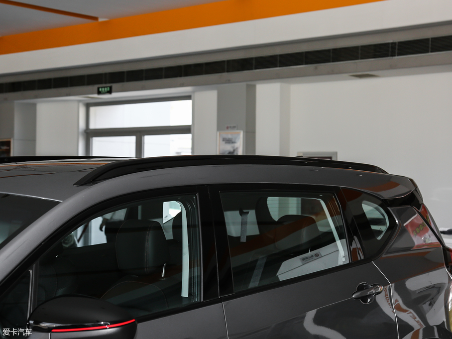 2018�����m�� Redline 530T �Ԅӿv���� 5+2�� ��V