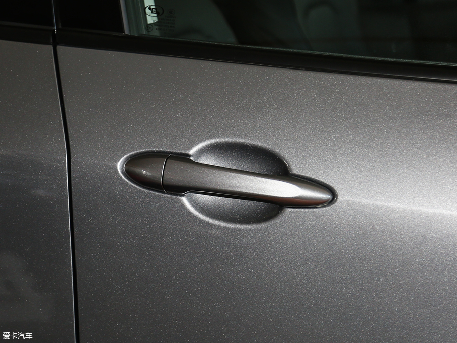 2018�����m�� Redline 530T �Ԅӿv���� 5+2�� ��V