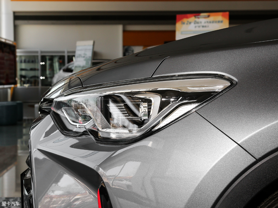 2018�����m�� Redline 530T �Ԅӿv���� 5+2�� ��V