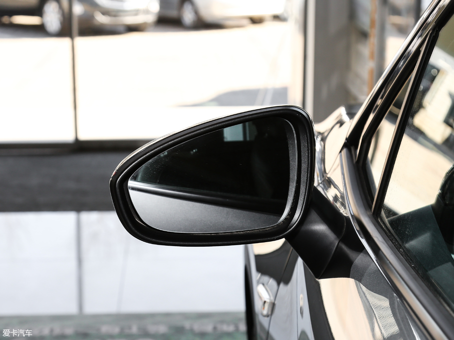 2018�����m�� Redline 530T �Ԅӿv���� 5+2�� ��V