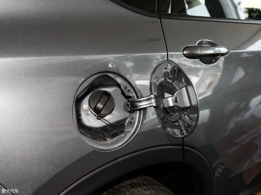 2018�����m�� Redline 530T �Ԅӿv���� 5+2�� ��V