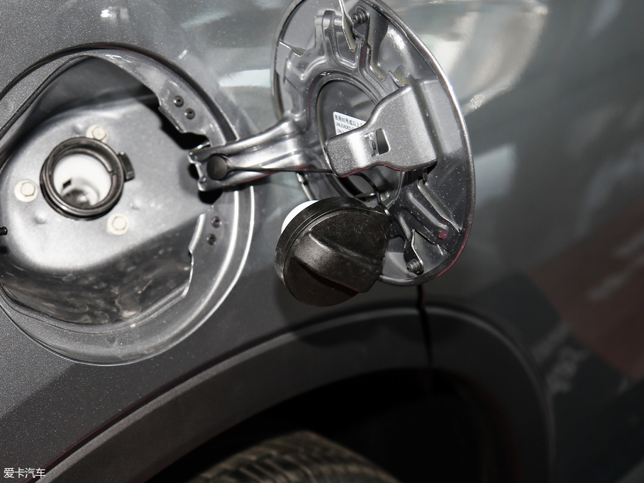 2018�����m�� Redline 530T �Ԅӿv���� 5+2�� ��V