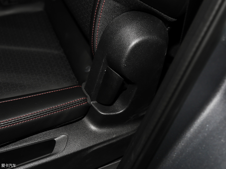 2018�����m�� Redline 530T �Ԅӿv���� 5+2�� ��V