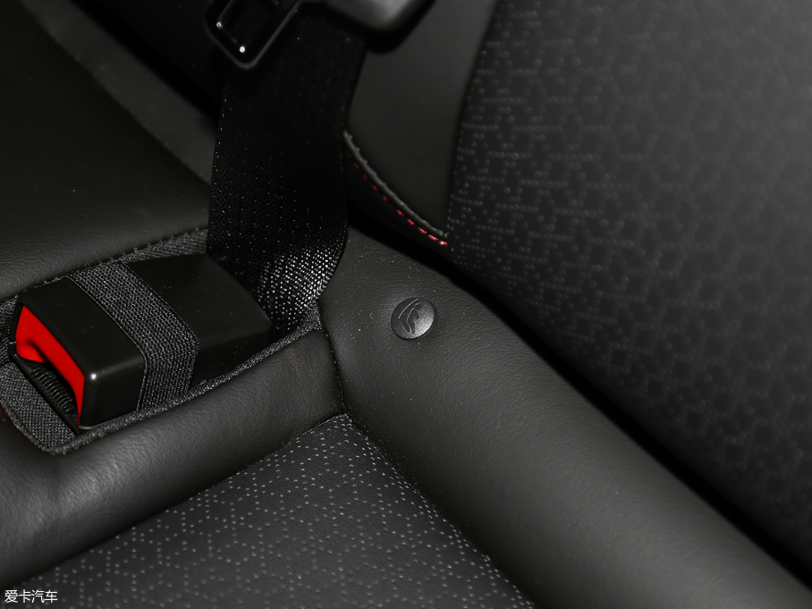 2018�����m�� Redline 530T �Ԅ�(d��ng)�v���� 5+2�� ��(gu��)V