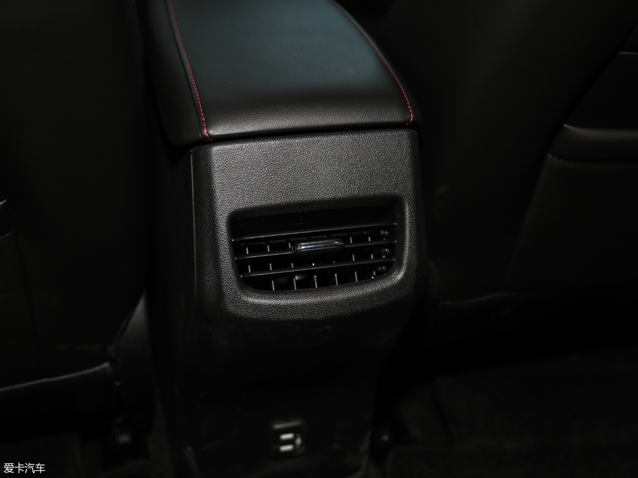 2018�����m�� Redline 530T �Ԅӿv���� 5+2�� ��V