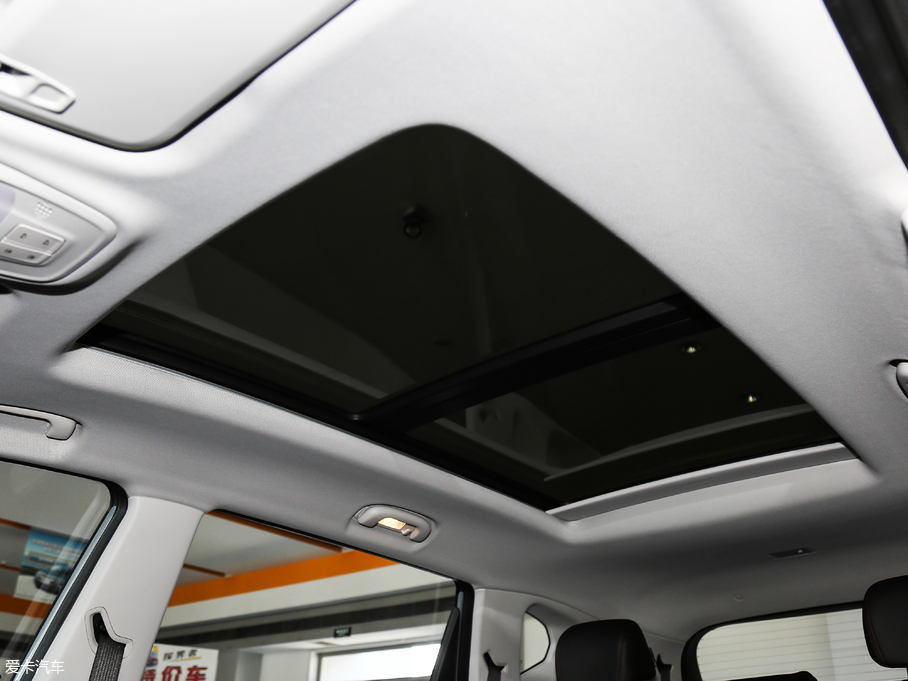 2018�����m�� Redline 530T �Ԅӿv���� 5+2�� ��V