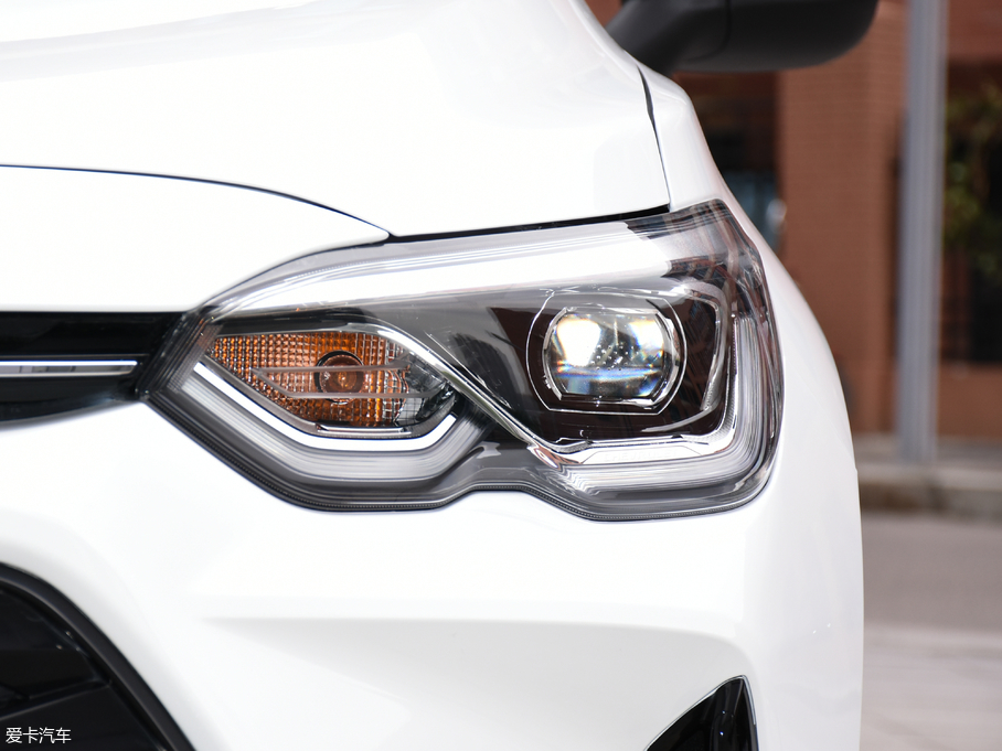 2018�����m�� 530T ���涨�ư� 5+2�� ��V