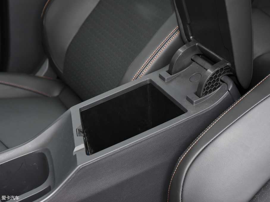 2018�����m�� 530T ���涨�ư� 5+2�� ��V