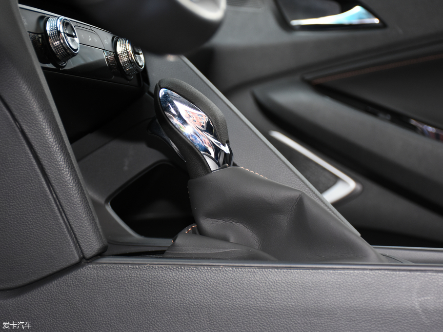 2018�����m�� 530T ���涨�ư� 5+2�� ��V