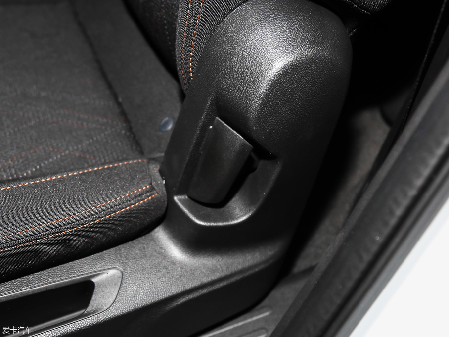 2018�����m�� 530T �Ԅ�(d��ng)������ 5+2�� ��V