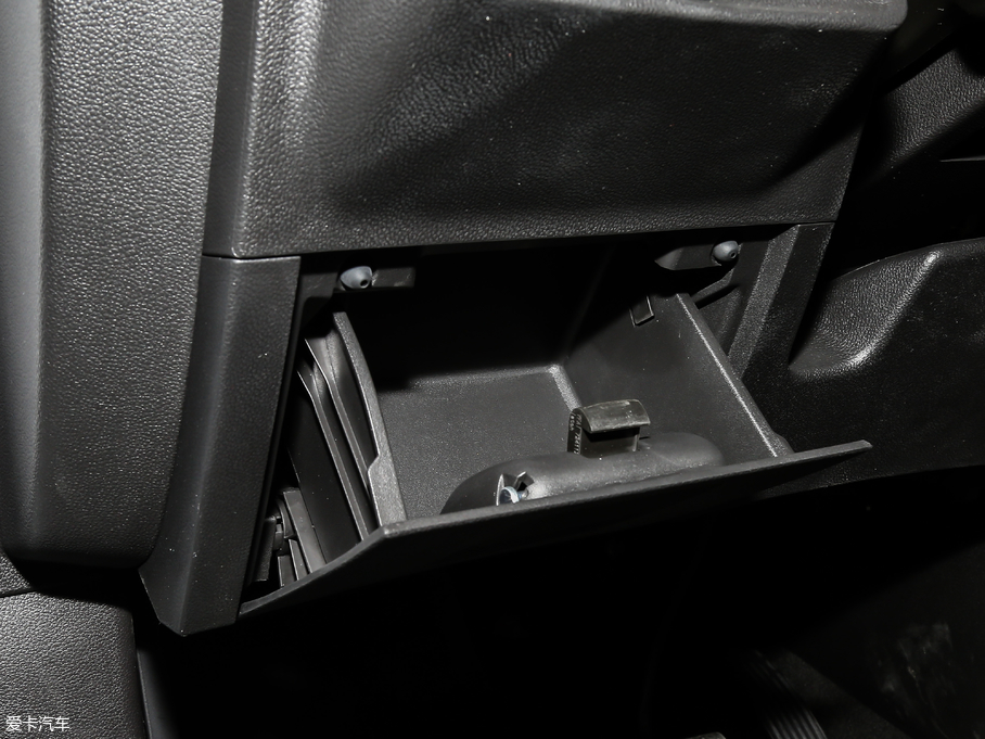 2018�����m�� 530T �Ԅ�(d��ng)������ 5+2�� ��(gu��)V