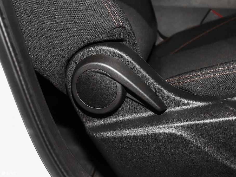 2018�����m�� 530T �Ԅ�(d��ng)������ 5+2�� ��(gu��)V