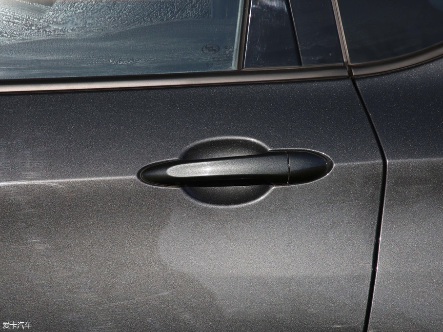 2018�����m�� Redline 530T �Ԅ�ҫ���� 5+2�� ��V