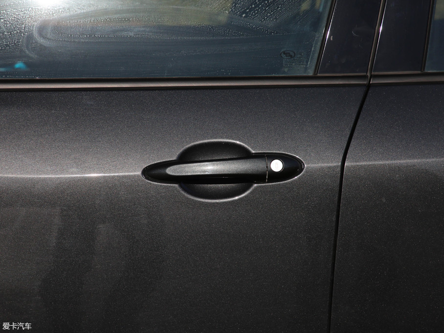 2018�����m�� Redline 530T �Ԅ�ҫ���� 5+2�� ��V