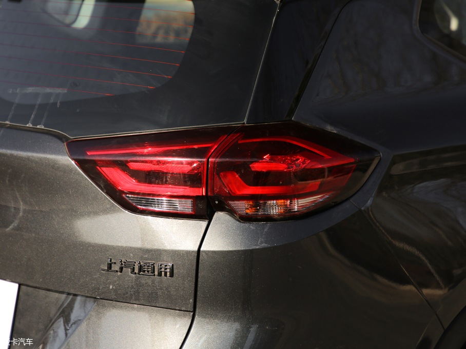 2018�����m�� Redline 530T �Ԅ�(d��ng)ҫ���� 5+2�� ��(gu��)V