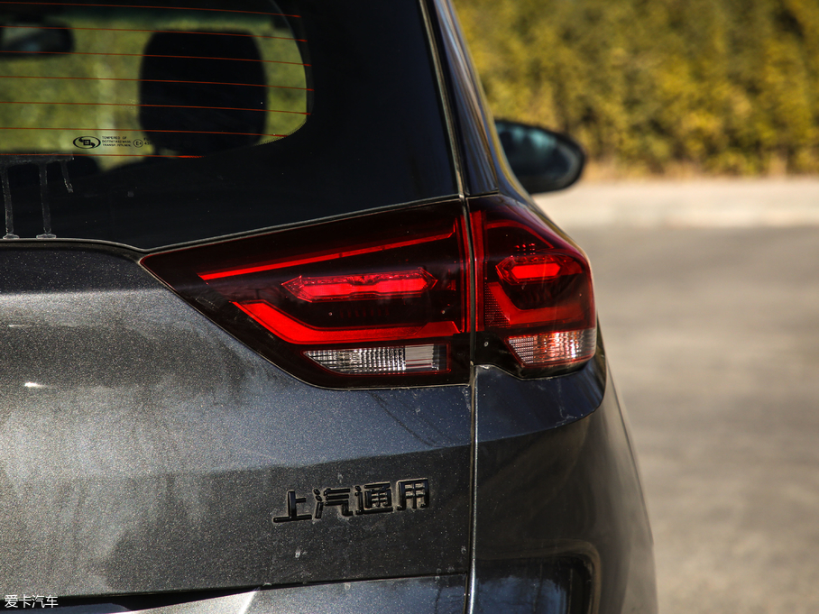 2018�����m�� Redline 530T �Ԅ�(d��ng)ҫ���� 5+2�� ��(gu��)V