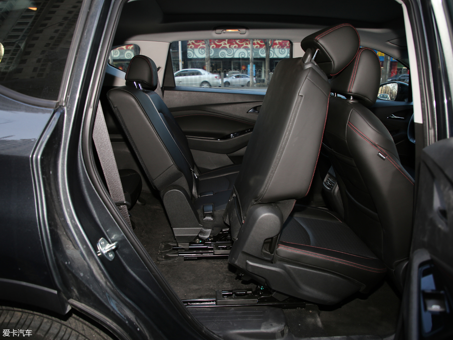 2018�����m�� Redline 530T �Ԅ�ҫ���� 5+2�� ��V