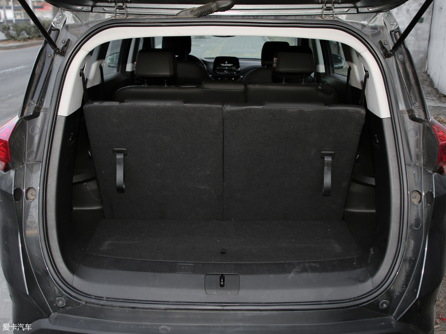 2018�����m�� Redline 530T �Ԅ�ҫ���� 5+2�� ��V