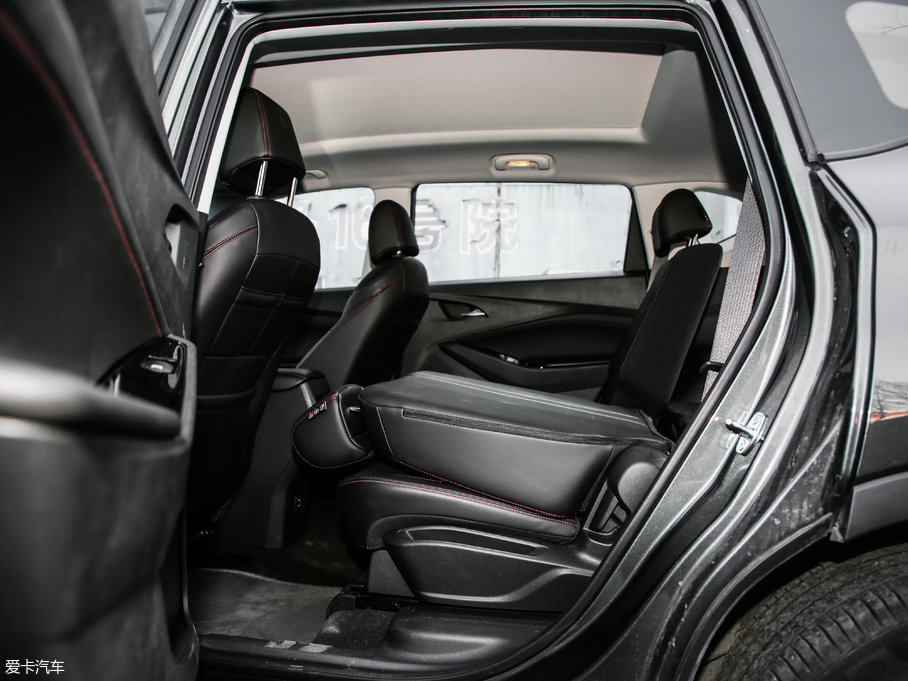 2018�����m�� Redline 530T �Ԅ�ҫ���� 5+2�� ��V