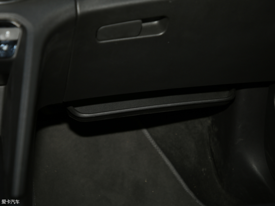 2018�����m�� Redline 530T �Ԅ�ҫ���� 5+2�� ��V