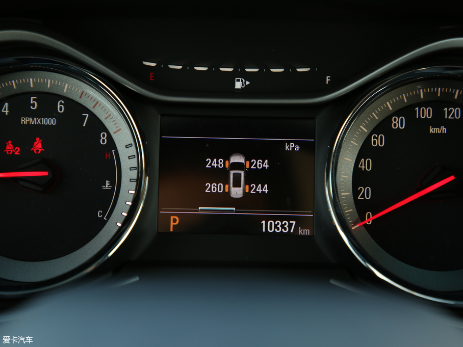 2018�����m�� Redline 530T �Ԅ�ҫ���� 5+2�� ��V