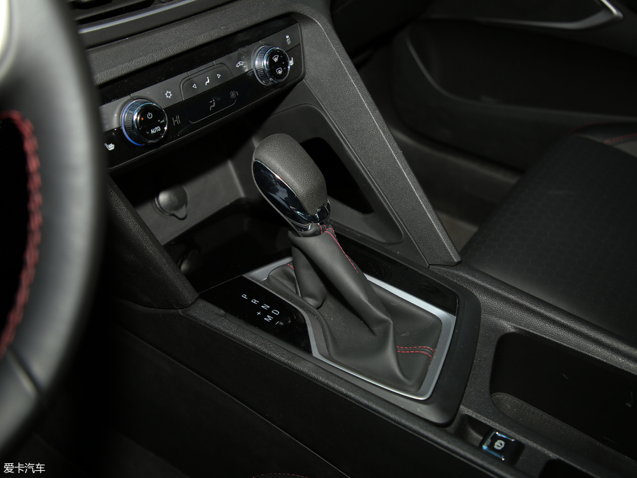 2018�����m�� Redline 530T �Ԅ�ҫ���� 5+2�� ��V