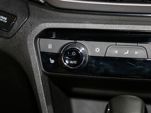 2018��Redline 530T �Ԅ�ҫ���� 5+2�� ��V �п؅^