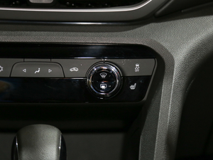 2018��Redline 530T �Ԅ�ҫ���� 5+2�� ��V �п؅^