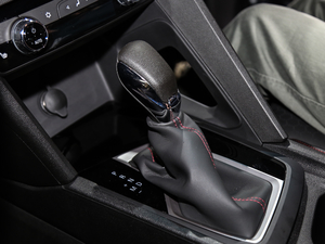 2018��Redline 530T �Ԅ�ҫ���� 5+2�� ��V �п؅^