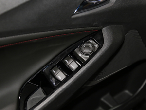 2018��Redline 530T �Ԅ�ҫ���� 5+2�� ��V �п؅^