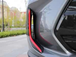 2018��Redline 530T �Ԅ�ҫ���� 5+2�� ��V �������^