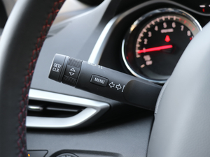 2018��Redline 530T �Ԅ�ҫ���� 5+2�� ��V �п؅^