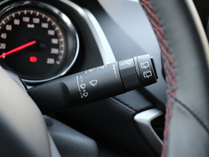 2018��Redline 530T �Ԅ�ҫ���� 5+2�� ��V �п؅^