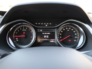 2018��Redline 530T �Ԅ�ҫ���� 5+2�� ��V �п؅^