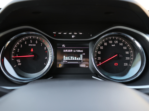 2018��Redline 530T �Ԅ�ҫ���� 5+2�� ��V �п؅^