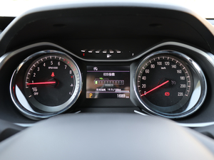 2018��Redline 530T �Ԅ�(d��ng)ҫ���� 5+2�� ��(gu��)V �п؅^(q��)