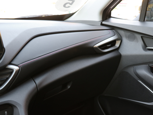 2018��Redline 530T �Ԅ�(d��ng)ҫ���� 5+2�� ��(gu��)V �п؅^(q��)