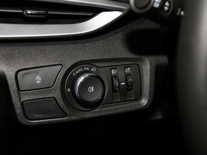 2018��Redline 530T �Ԅӿv���� 5+2�� ��V �п؅^(q��)