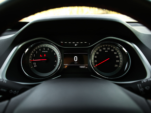 2018��Redline 530T �Ԅ�(d��ng)ҫ���� 5+2�� ��V �x��