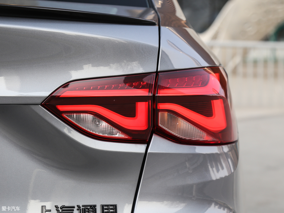 2019 Redline 320T pxˬ VI